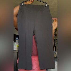 Reel Legends Women's Black Capris